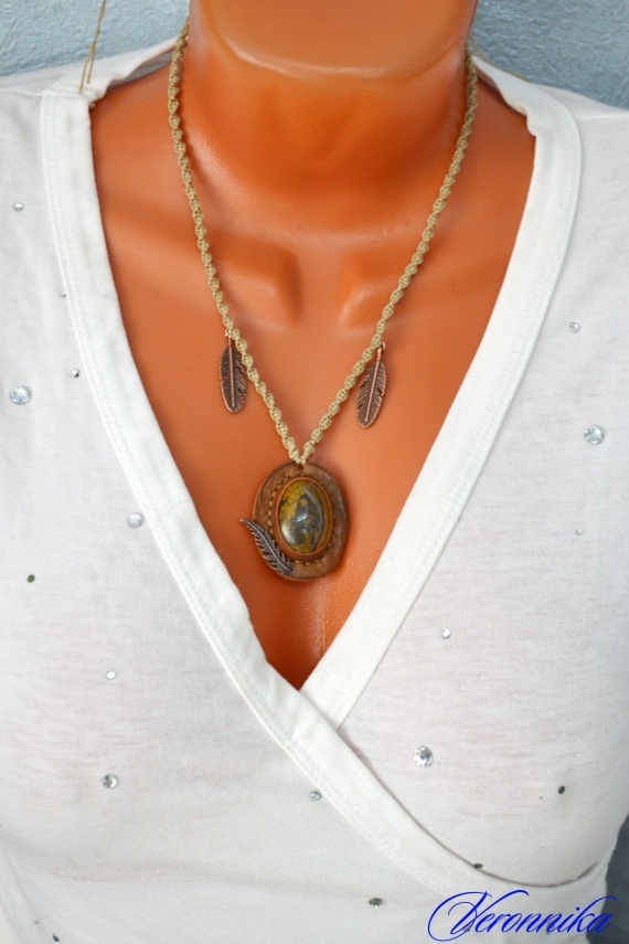 НЕбисерная лавка чудес: Кабошоны в коже