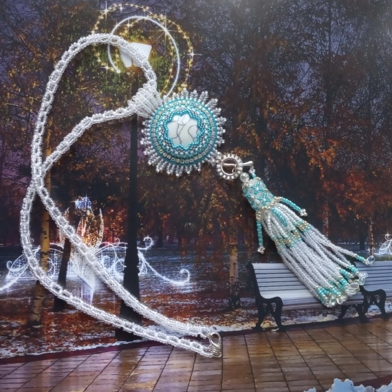 Альбом пользователя mambush: Кулон со съемной кистью Снежная принцесса - к флешмобу. Много фото.