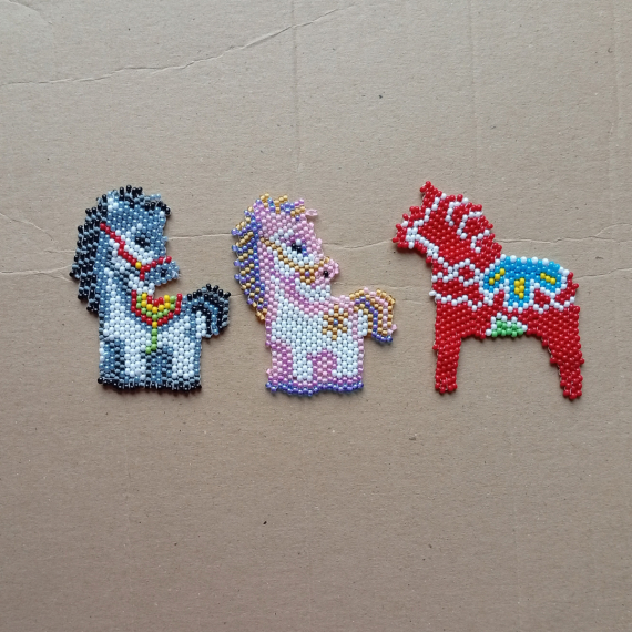 Альбом пользователя mambush: К НГ - лошадки кирпичиком