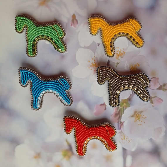 Альбом пользователя mambush: Брошки к НГ