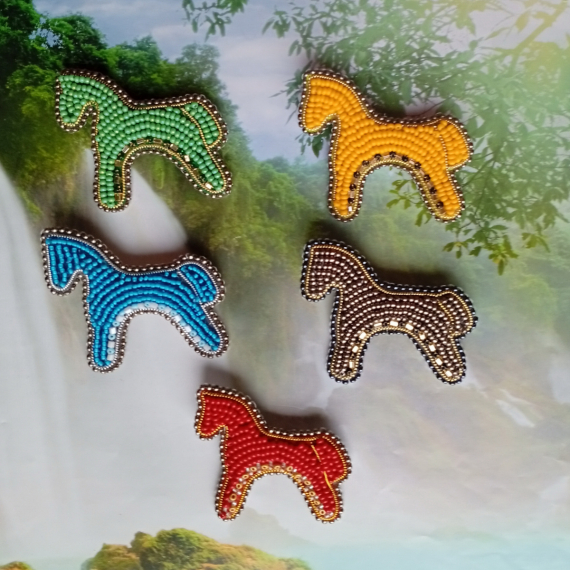 Альбом пользователя mambush: Брошки к НГ