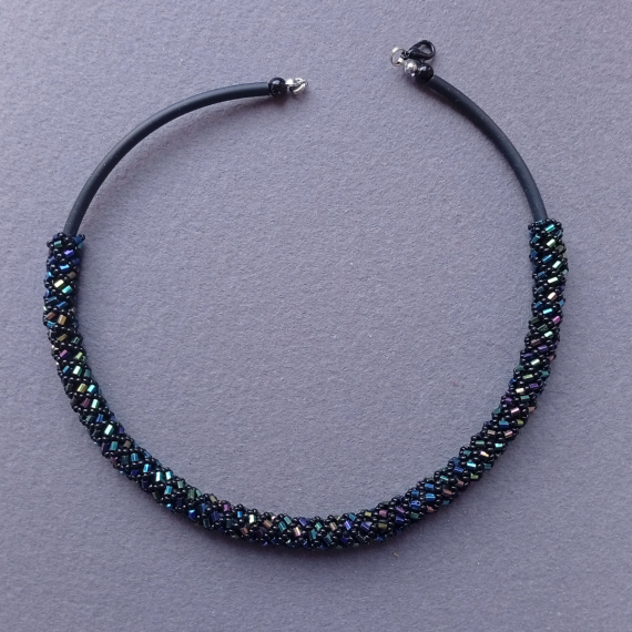 Альбом пользователя mambush: Жгут из рубки с бисером, рабочее название Аврора