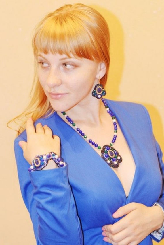 Альбом пользователя natasha-sartakova: Мои украшения на прекрасной девушке....