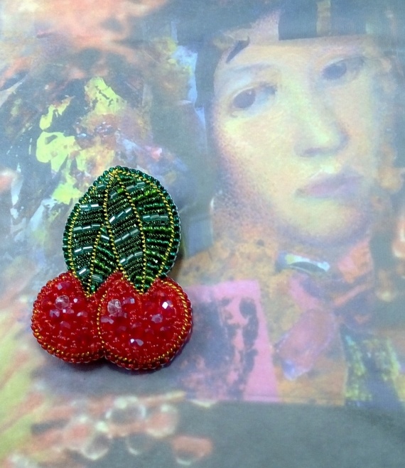 Альбом пользователя LaRiSa: Брошь Вишенки