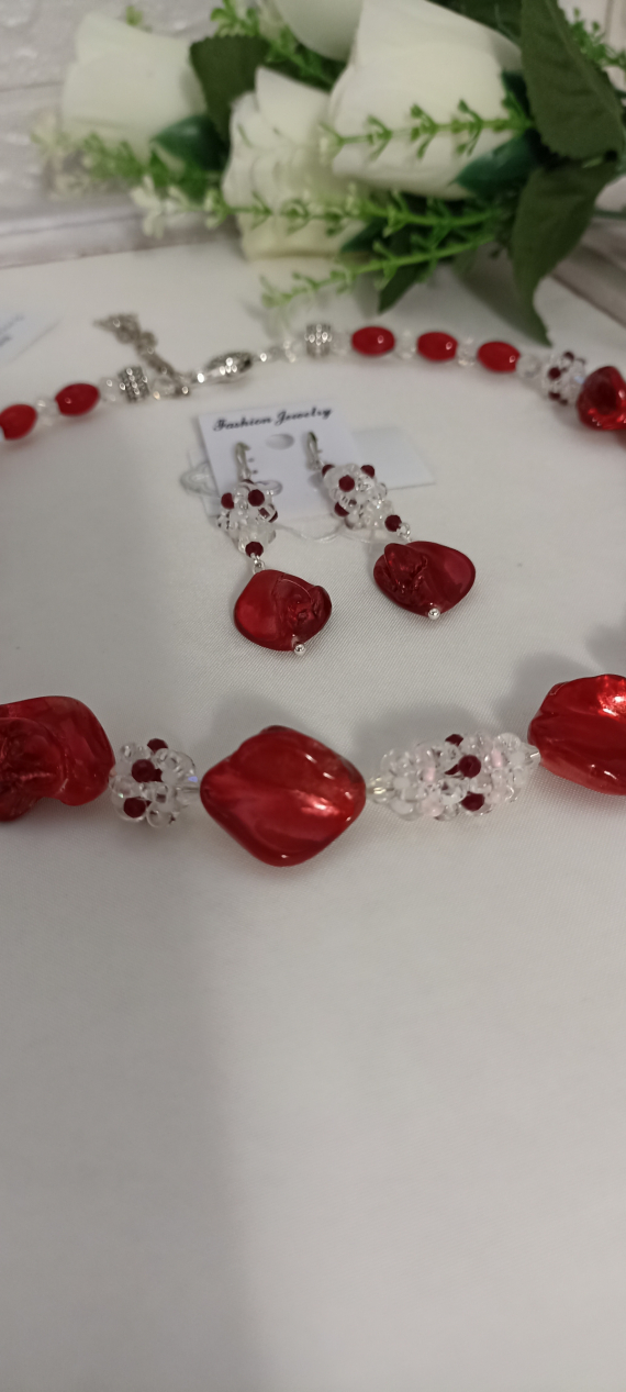 Альбом пользователя olgaget: Чокер с перламутром и плетёными бусинами