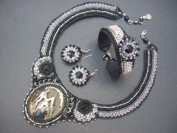 Альбом пользователя Goulnara: Колье с жеодой и разные окаменелости