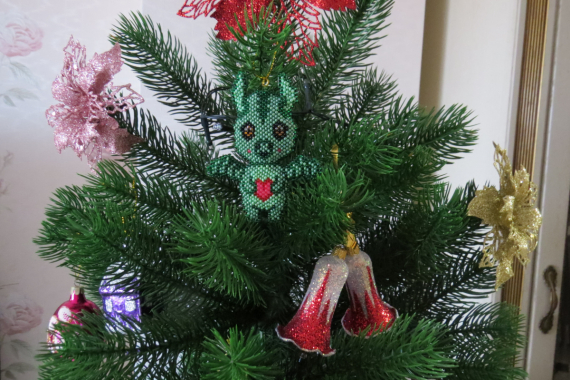 Альбом пользователя Фотина: Дракончик на ёлку