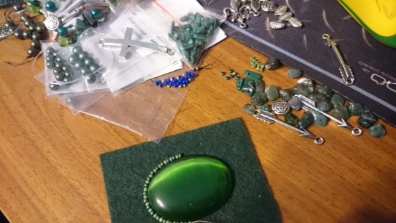 Альбом пользователя ElenaQueen: Брошь-кулон Стрелы Робин Гуда