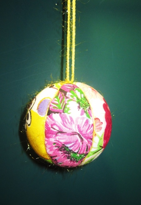 НЕбисерная лавка чудес: Новогодние шары Кимекоми (Кинусайга)