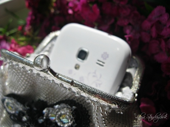 Альбом пользователя liliaS: Женская сумочка вязаная с бисером+ брошь «Стрекоза» выполнена в технике ручная вышивка бисером.