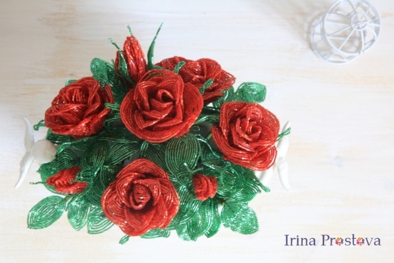 Альбом пользователя IrinaProstova: Королевы цветов-розы из бисера