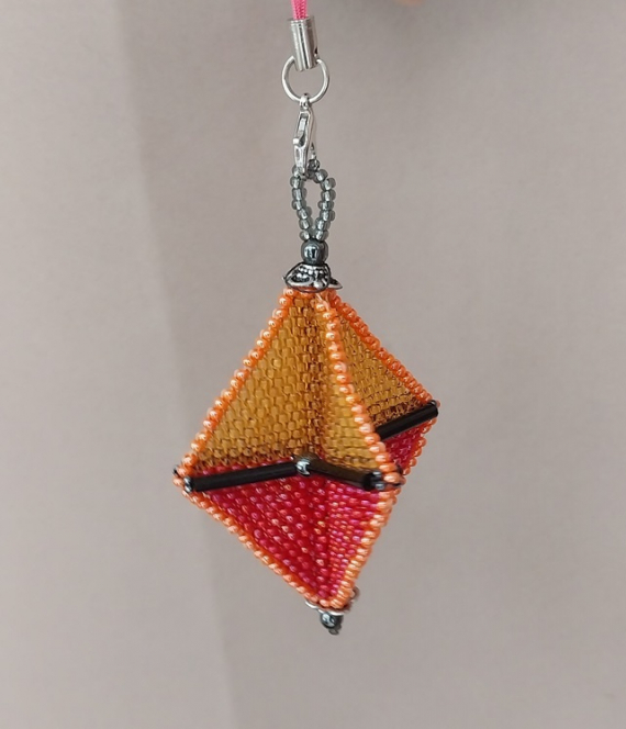 Альбом пользователя LanaGor: Подвеска или елочная игрушка Жесть какая геометрия