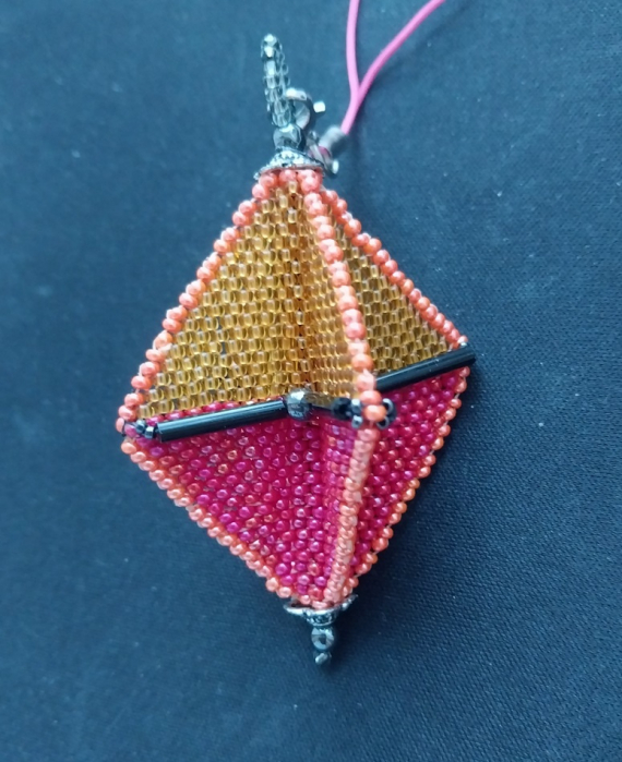 Альбом пользователя LanaGor: Подвеска или елочная игрушка Жесть какая геометрия