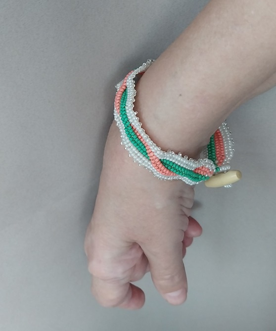 Альбом пользователя LanaGor: Браслет ндебеле с переплетом