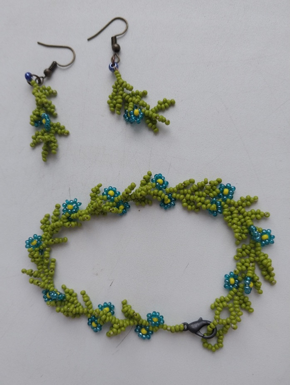 Альбом пользователя LanaGor: Браслет и серьги, что-то хвойное