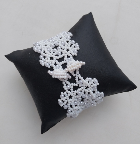 Альбом пользователя LanaGor: Браслет Испанские кружева по схеме Juanita Carlos