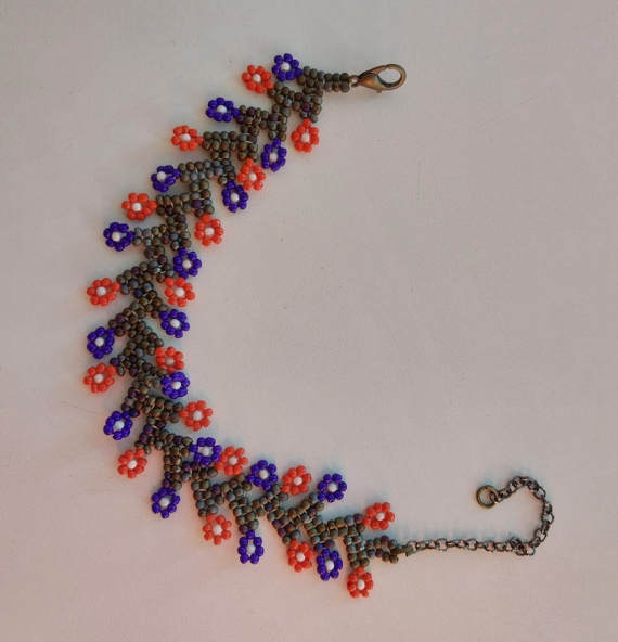 Альбом пользователя LanaGor: Браслетик цветочки на веточке (ндебеле)