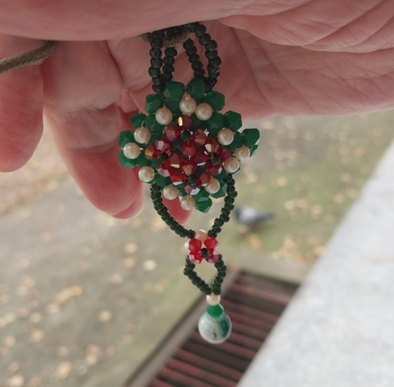 Альбом пользователя LanaGor: Зеленый кулон (по схеме из журнала ROCCA)