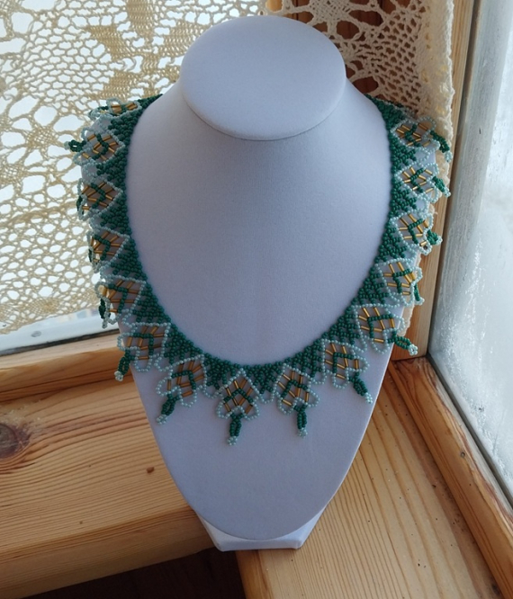 Альбом пользователя LanaGor: Зеленое колье со стеклярусом