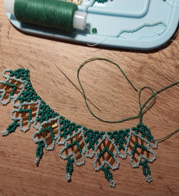 Альбом пользователя LanaGor: Зеленое колье со стеклярусом