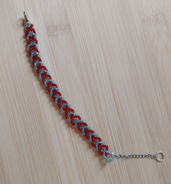 Альбом пользователя LanaGor: Два браслета косички