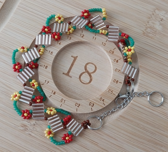 Альбом пользователя LanaGor: Браслет из стекляруса с цепочкой дейзи