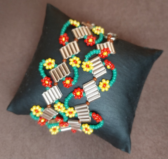 Альбом пользователя LanaGor: Браслет из стекляруса с цепочкой дейзи