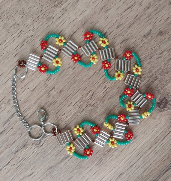 Альбом пользователя LanaGor: Браслет из стекляруса с цепочкой дейзи