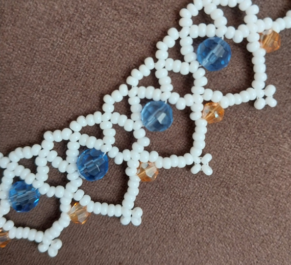 Альбом пользователя LanaGor: Колье белое с бусинами