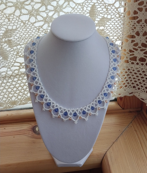 Альбом пользователя LanaGor: Колье белое с бусинами