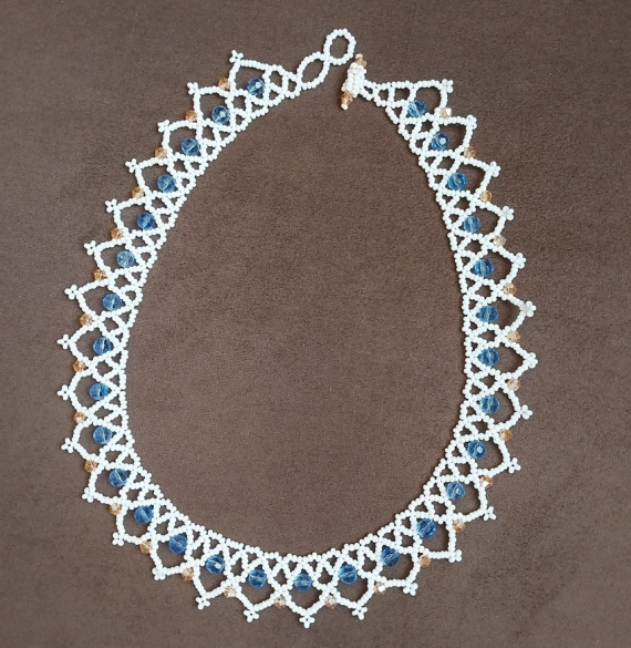 Альбом пользователя LanaGor: Колье белое с бусинами