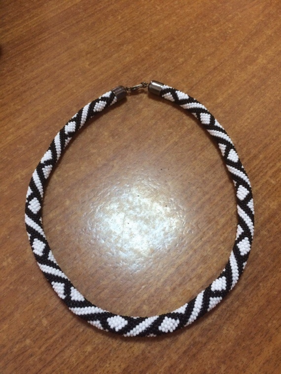 Альбом пользователя ОльгаЛипецк: Жгутик на 10 бисерин