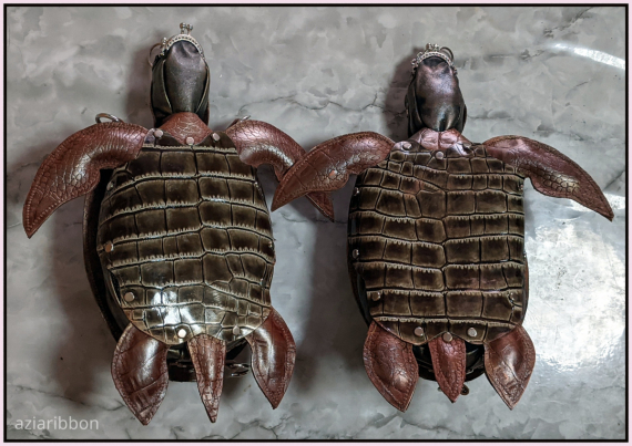 НЕбисерная лавка чудес: Морские черепашки - обе Наташки! Сумки кожаные.
