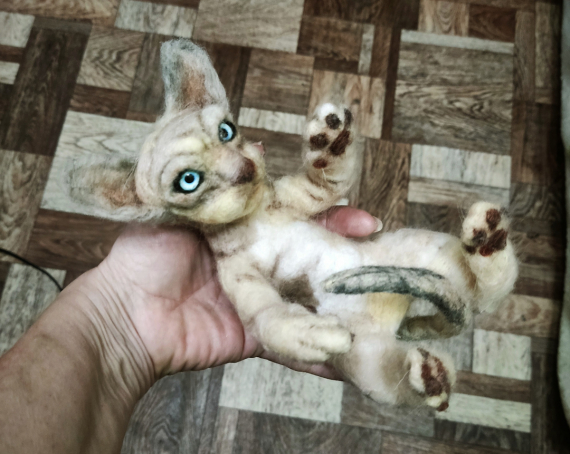 НЕбисерная лавка чудес: Кот по имени Валенок!