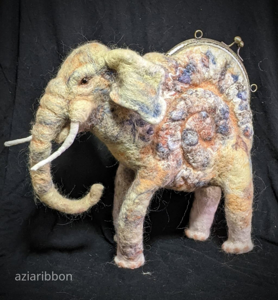 НЕбисерная лавка чудес: Просто слон)