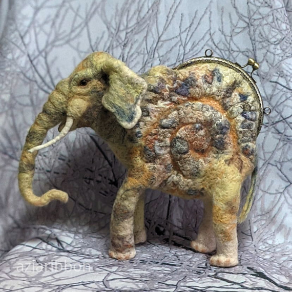 НЕбисерная лавка чудес: Просто слон)