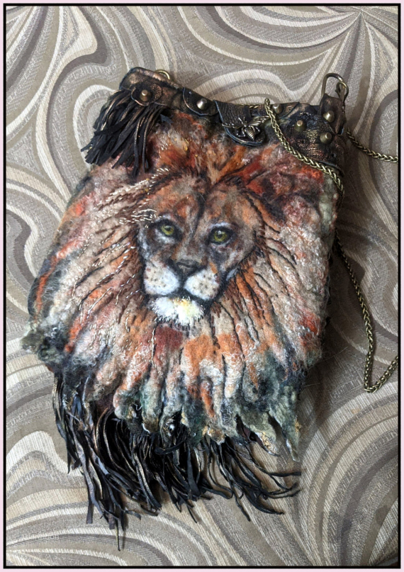 НЕбисерная лавка чудес: Сумка валяная Лев