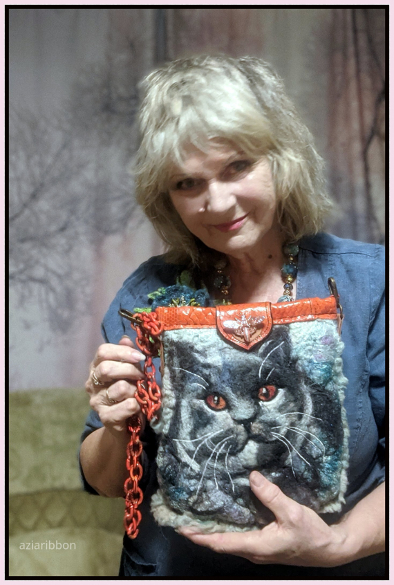 НЕбисерная лавка чудес: Валяная сумка Кот