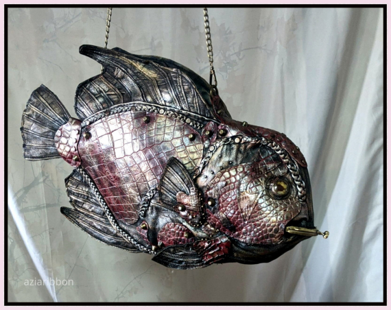 НЕбисерная лавка чудес: Кожаная сумка-рыба и с 8 марта)