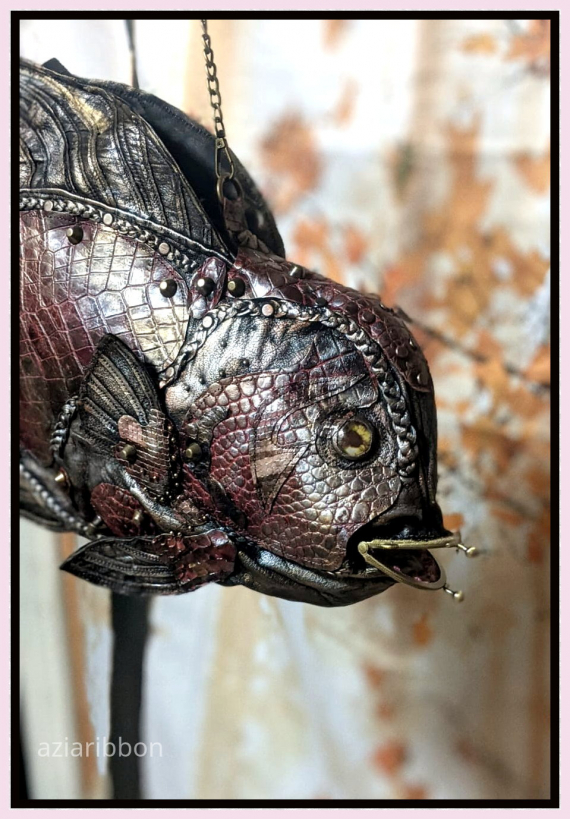НЕбисерная лавка чудес: Кожаная сумка-рыба и с 8 марта)