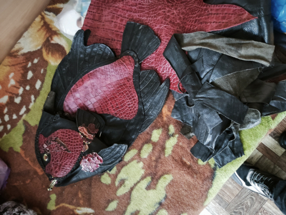 НЕбисерная лавка чудес: Кожаная сумка-рыба и с 8 марта)