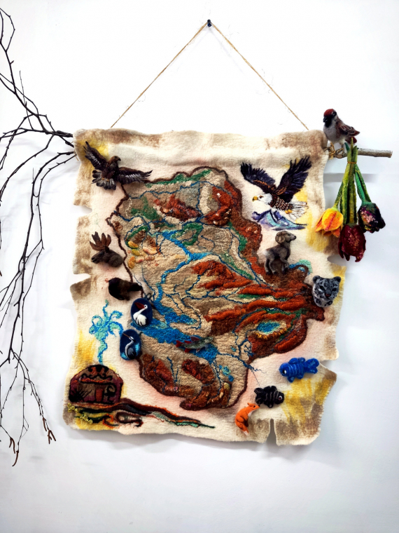 НЕбисерная лавка чудес: Как мы карту Восточно-Казахстанской области из шерсти валяли