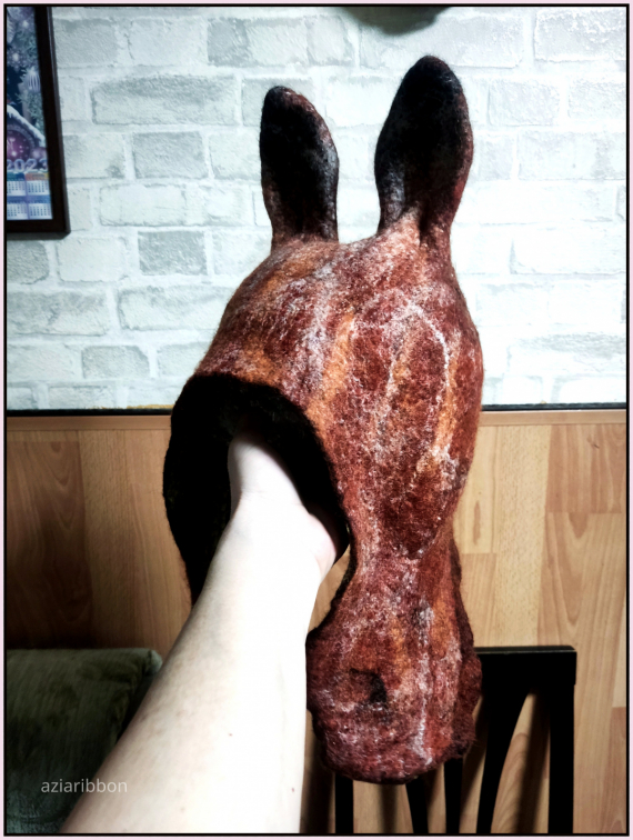 НЕбисерная лавка чудес: Ушки на макушки - продолжаю валять)