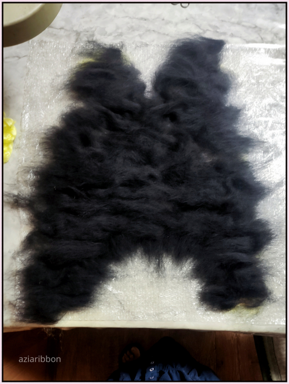 НЕбисерная лавка чудес: Ушки на макушки - продолжаю валять)