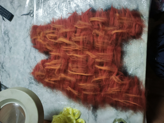 НЕбисерная лавка чудес: Ушки на макушки - продолжаю валять)