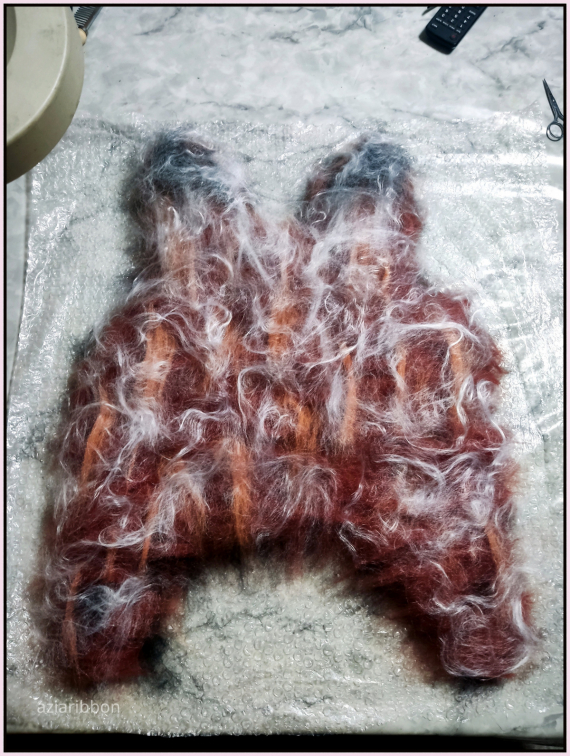 НЕбисерная лавка чудес: Ушки на макушки - продолжаю валять)