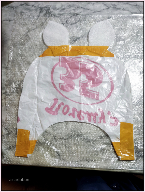 НЕбисерная лавка чудес: Ушки на макушки - продолжаю валять)