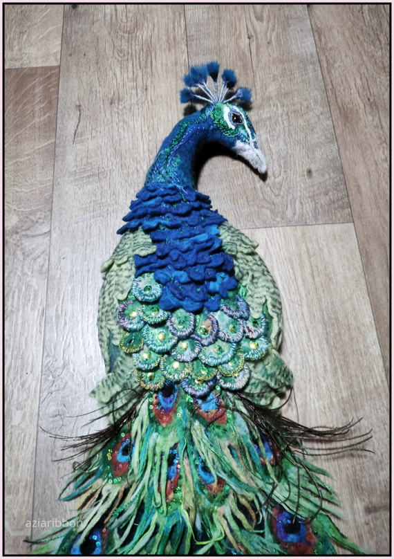 НЕбисерная лавка чудес: Интерьерный павлин, войлок.
