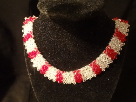 Альбом пользователя teachikik: Колье красно-белое