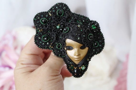 Альбом пользователя gala_brooch: Брошь Венецианская маска